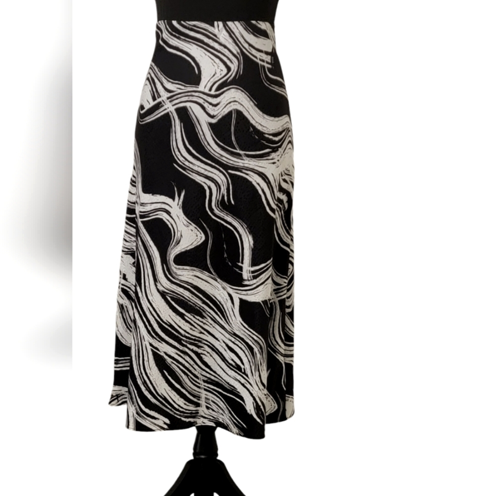Nine West Abstract A-Line Form-Fitting Midi Slip … - image 4